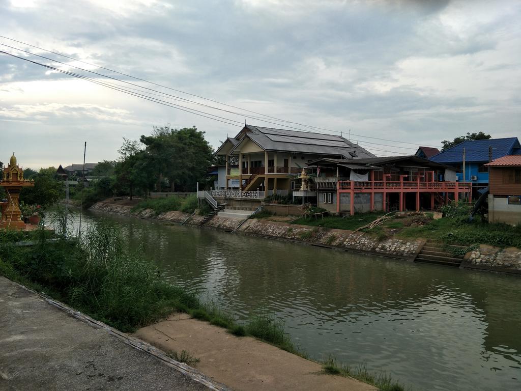 Khun Pra Chote Homestay & Guesthouse Пра Након Си Аютая Екстериор снимка